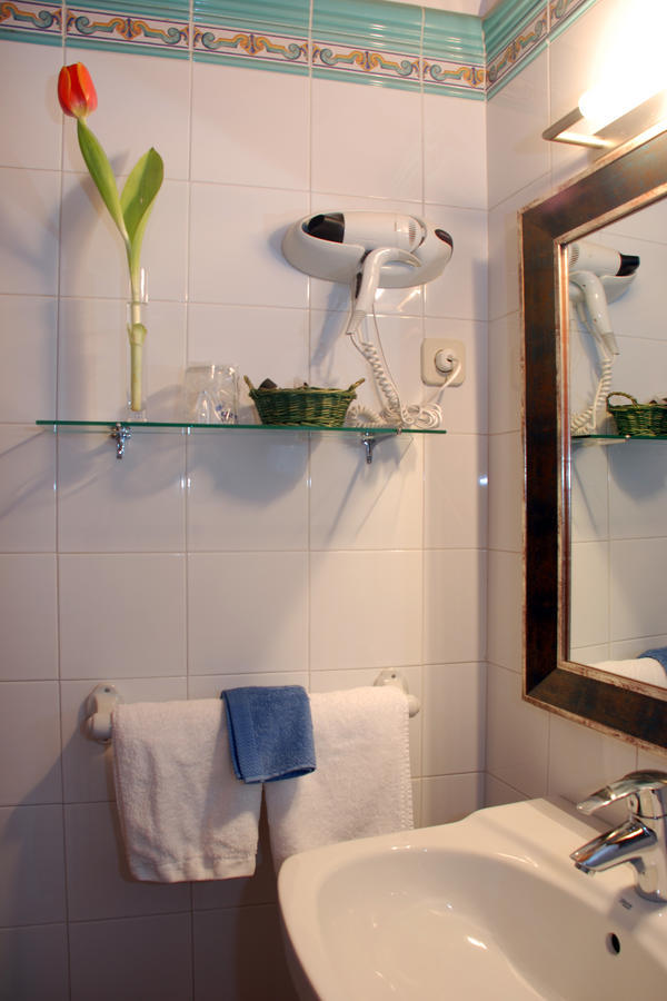 Hospederia El Arco Hotel Villavieja del Lozoya Room photo